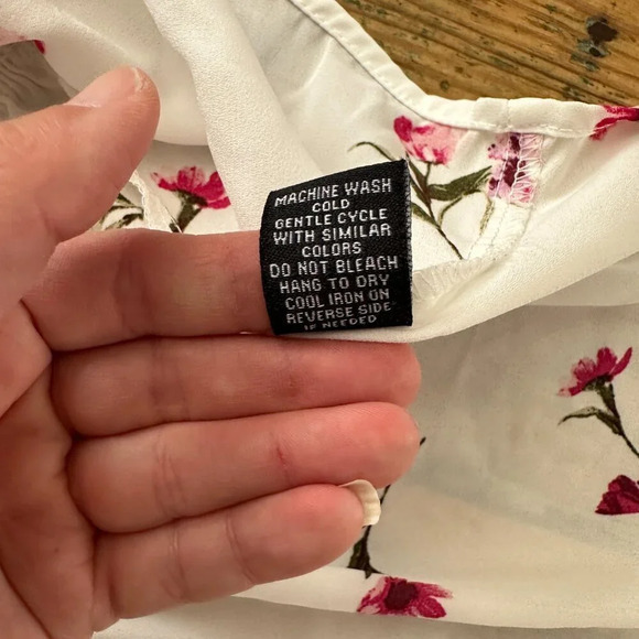 SOLD   ‎  J For Justify Floral Blouse  Size Small - Picture 8 of 9